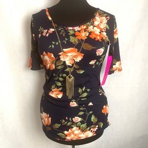 DUETIME Maternity Top with detachable necklace Small. NWT